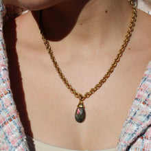 Load image into Gallery viewer, Antiqued Gold Chunky Labradorite Pendant Necklace
